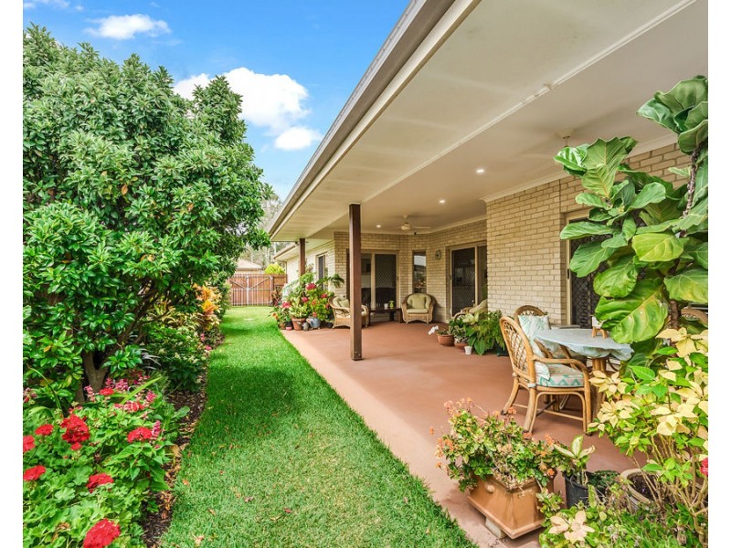 19 Rymera Crescent, Gumdale QLD 4154