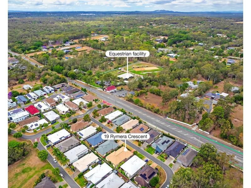 19 Rymera Crescent, Gumdale QLD 4154
