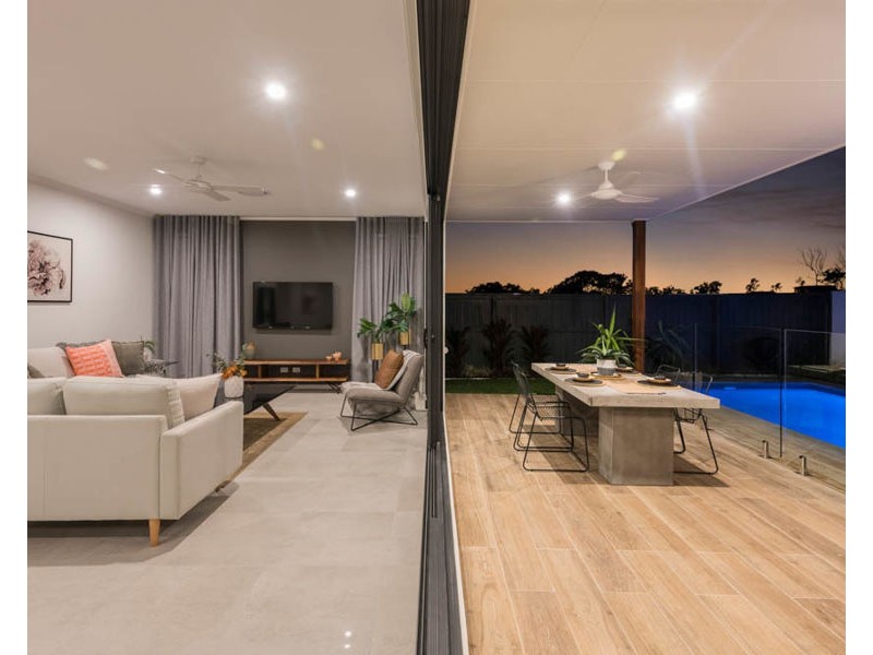 10 Tropicana Place, Palmview QLD 4553