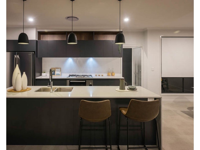 10 Tropicana Place, Palmview QLD 4553