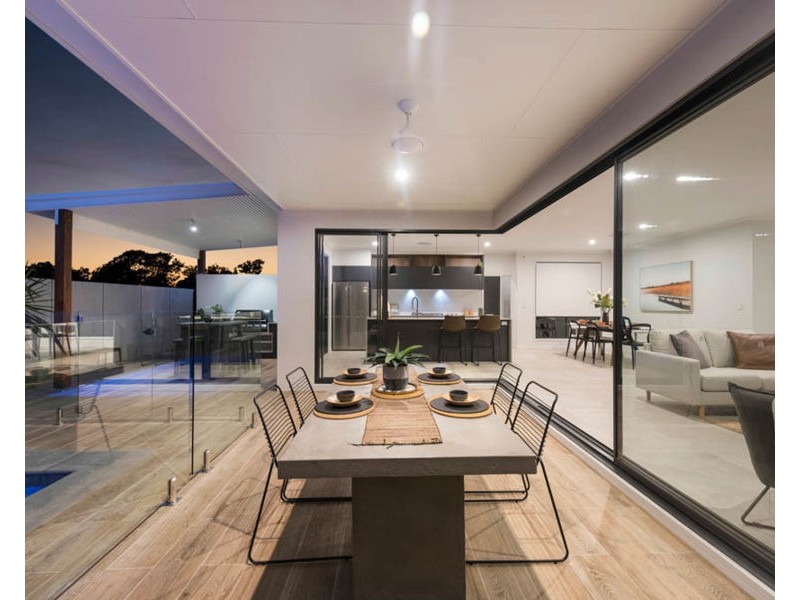 10 Tropicana Place, Palmview QLD 4553