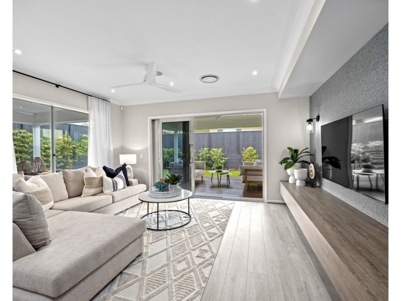 12 Grafton Street, Spring Mountain QLD 4124