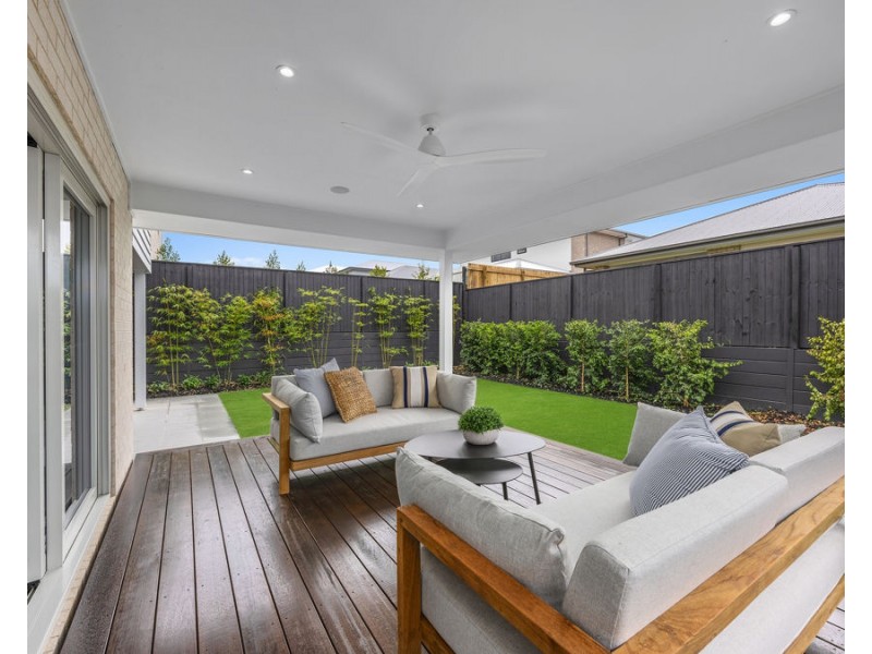 12 Grafton Street, Spring Mountain QLD 4124