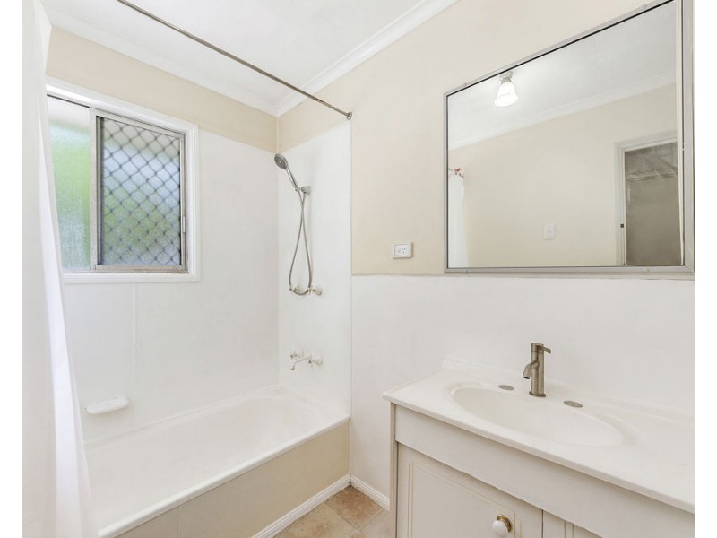 50 Samsonvale Road, Strathpine QLD 4500