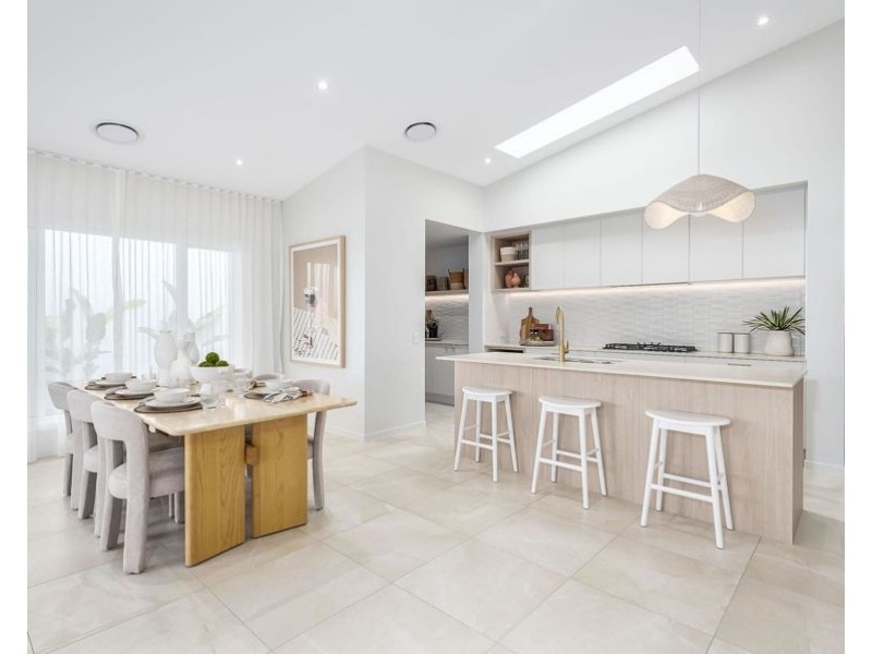 45 Parkway Circuit, Worongary QLD 4213