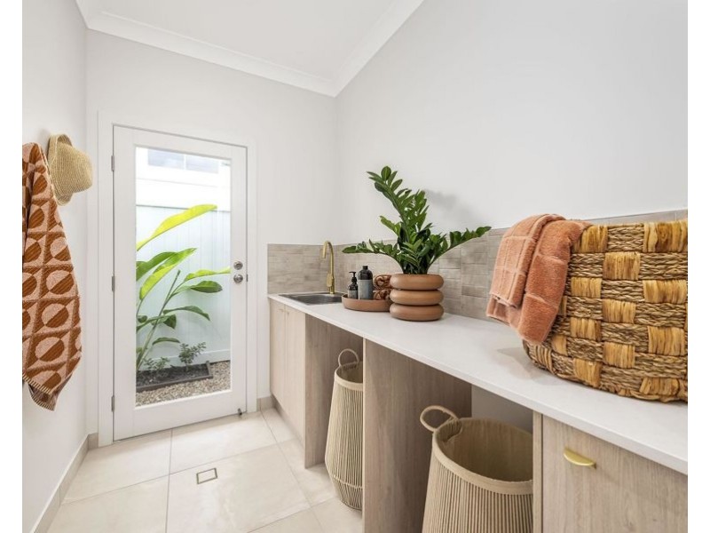 45 Parkway Circuit, Worongary QLD 4213