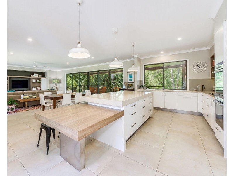 21 Vores Road, Whiteside QLD 4503