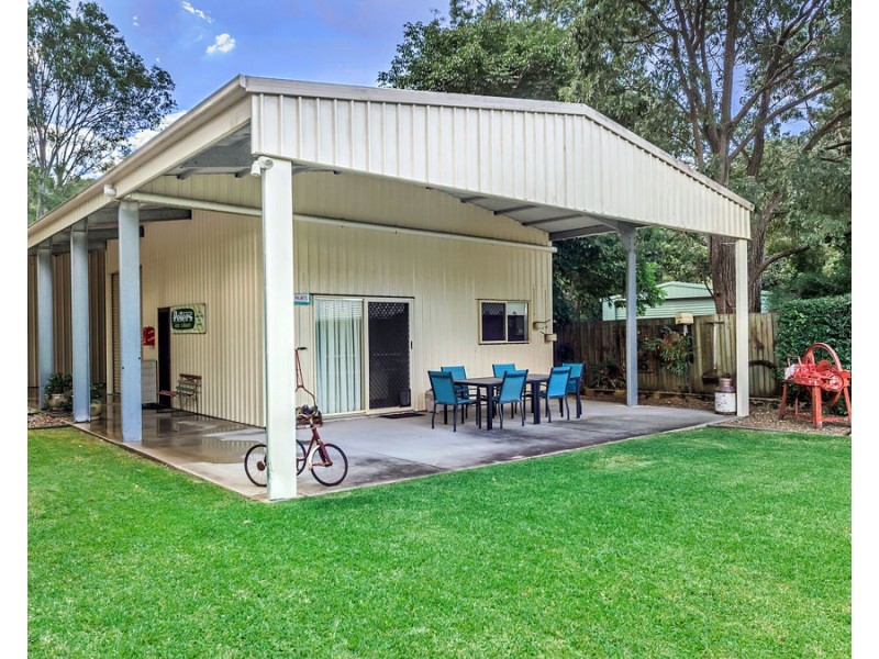 21 Vores Road, Whiteside QLD 4503