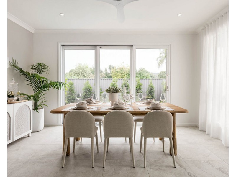 24 Parkway Circuit, Worongary QLD 4213