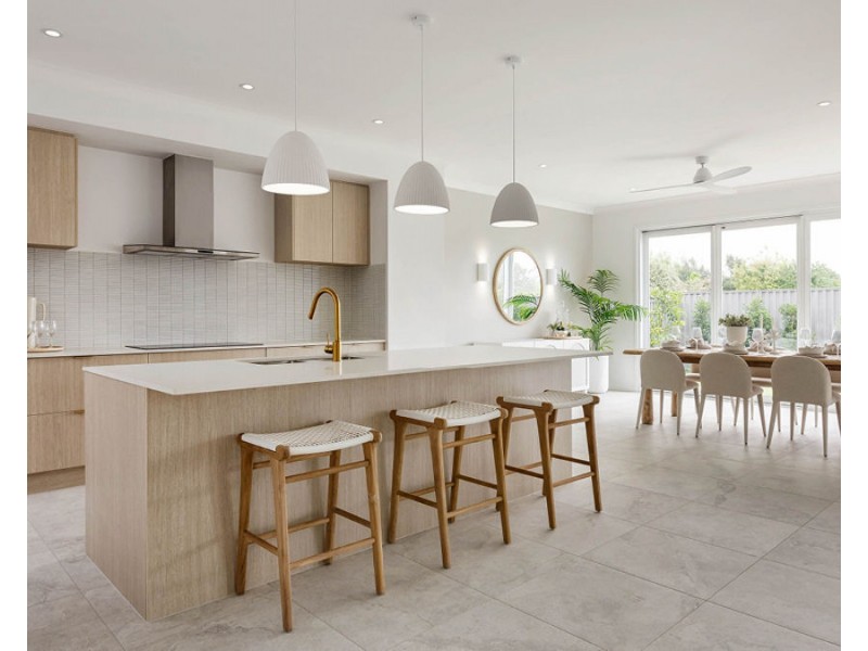 24 Parkway Circuit, Worongary QLD 4213