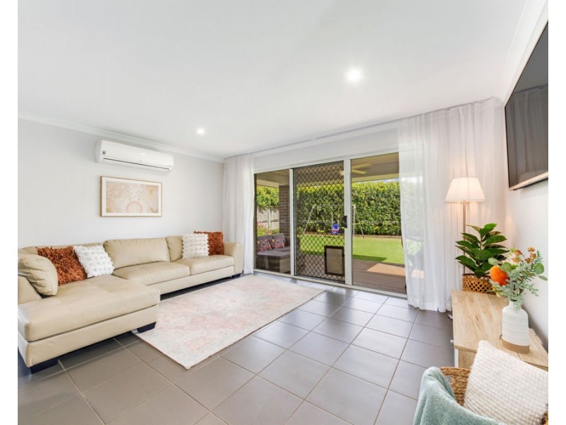 28 Benham Avenue, Kallangur QLD 4503