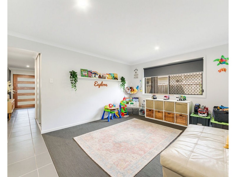 28 Benham Avenue, Kallangur QLD 4503