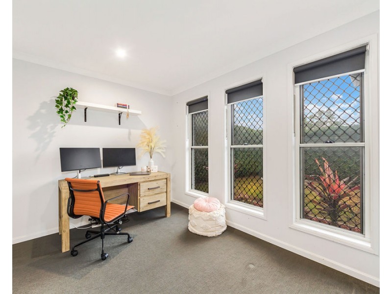 28 Benham Avenue, Kallangur QLD 4503