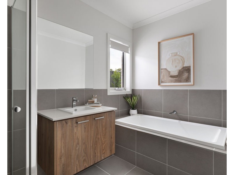 3 Neon Crescent, Strathfieldsaye VIC 3551