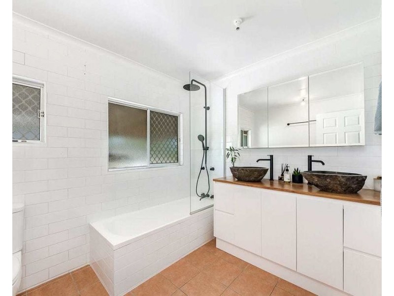 9 Coppin Street West, Kallangur QLD 4503