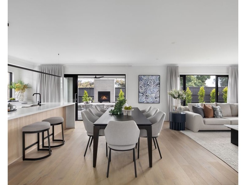 6 Mollers Lane, Leopold VIC 3224