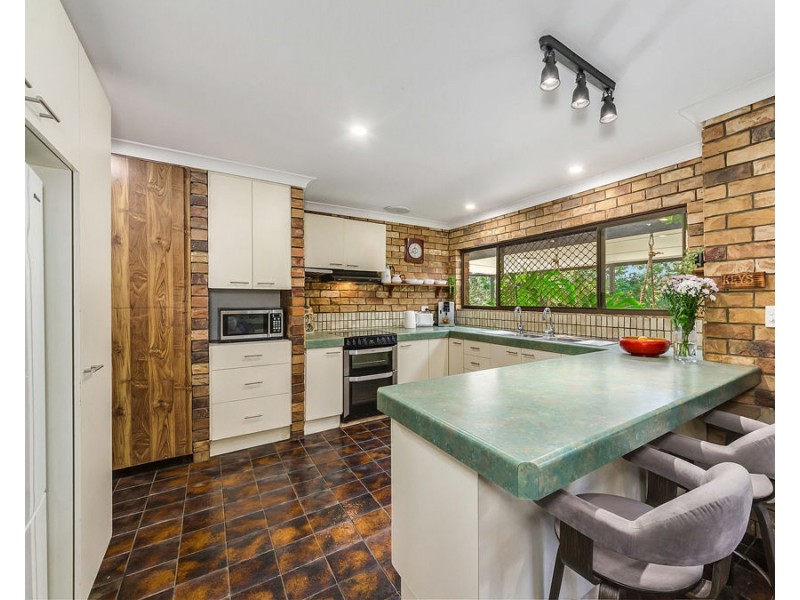 23 Whiteside Road, Whiteside QLD 4503