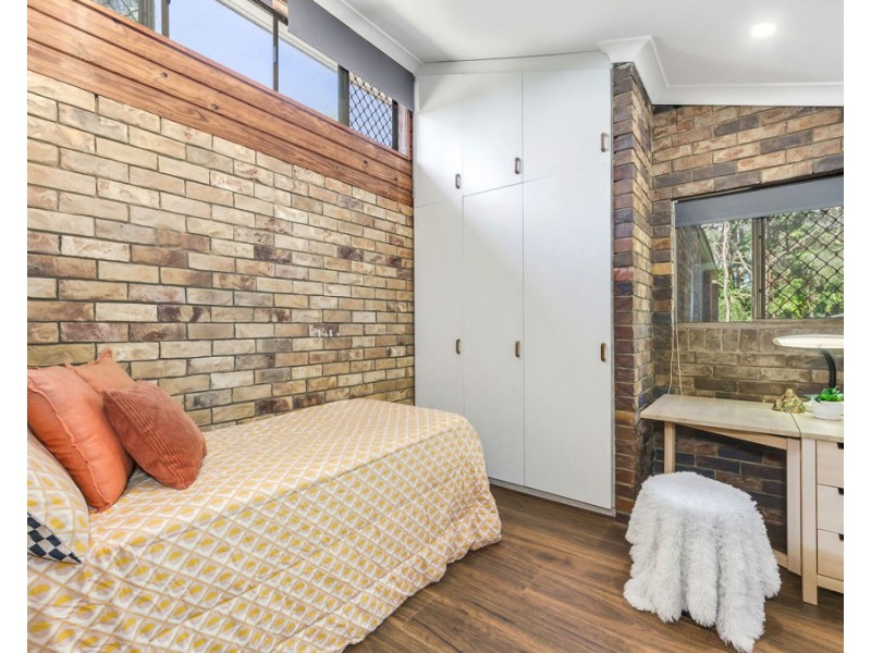 23 Whiteside Road, Whiteside QLD 4503