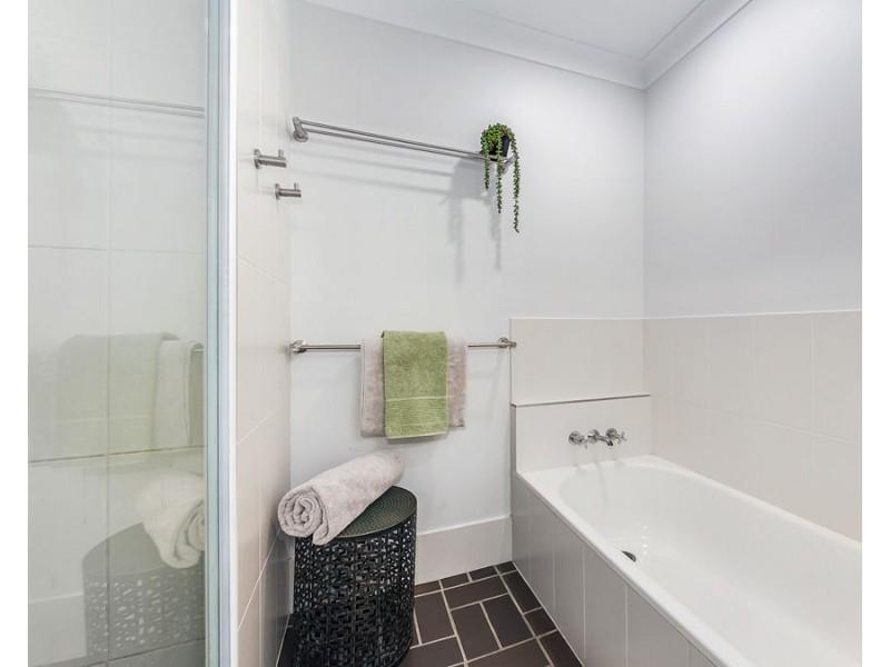 23 Whiteside Road, Whiteside QLD 4503