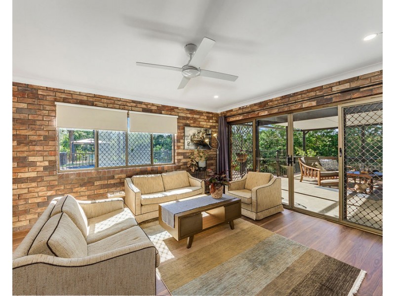 23 Whiteside Road, Whiteside QLD 4503