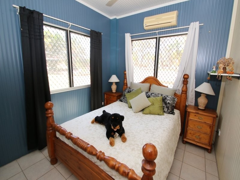 46 Hall Road, Katherine NT 0850
