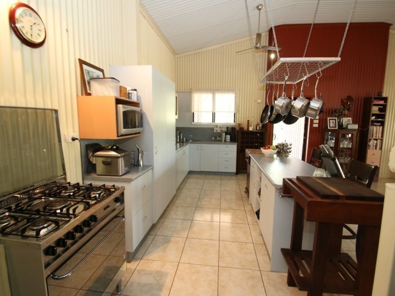 46 Hall Road, Katherine NT 0850