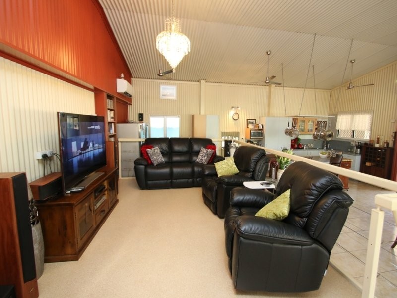 46 Hall Road, Katherine NT 0850