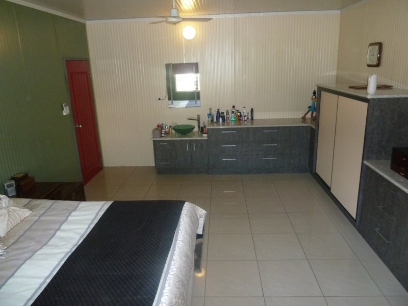 46 Hall Road, Katherine NT 0850