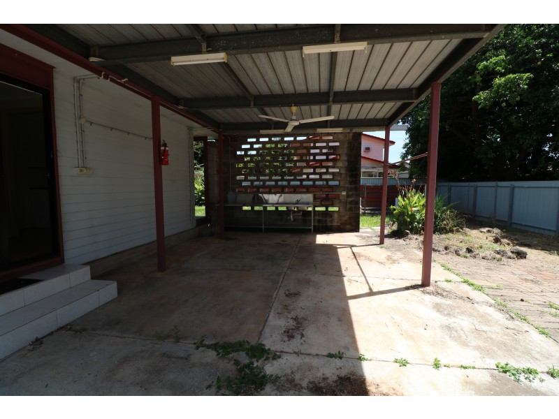 2 Cox Crescent, Katherine NT 0850