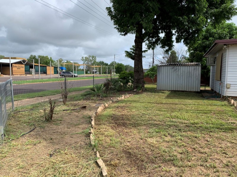 2 Cox Crescent, Katherine NT 0850