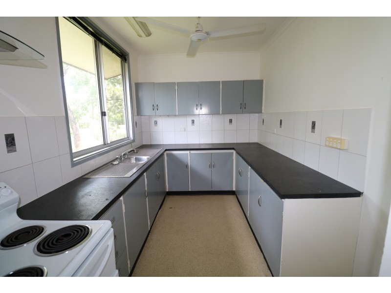 42 Maluka Road, Katherine NT 0850
