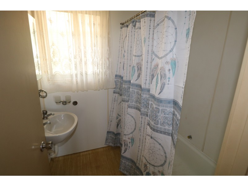 42 Maluka Road, Katherine NT 0850