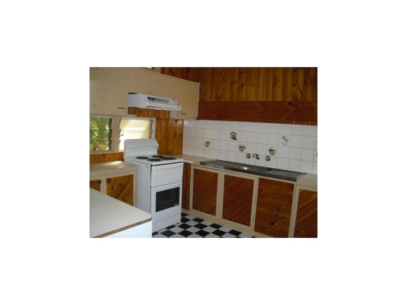 12 Dowling Street, Katherine NT 0850