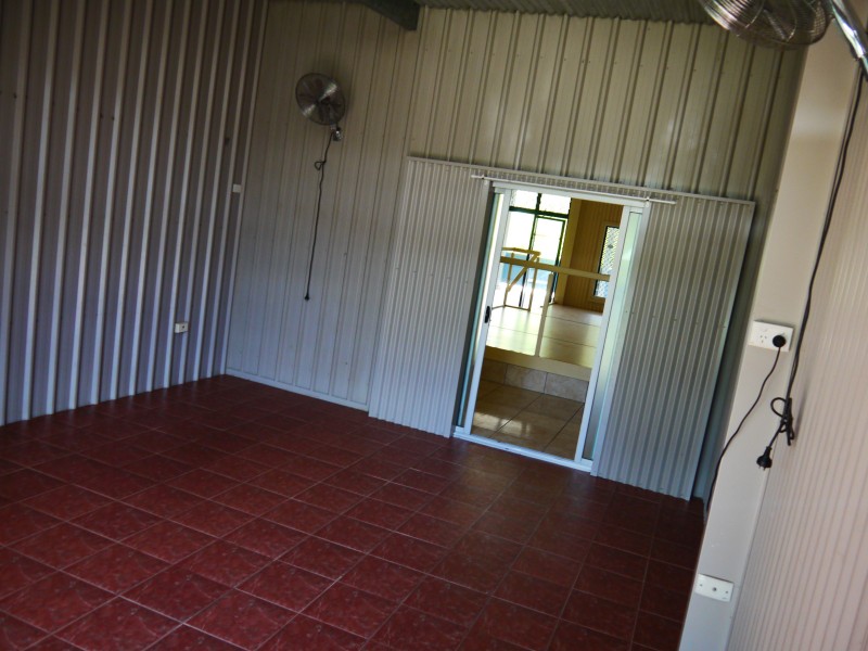 46 Hall Road, Katherine NT 0850