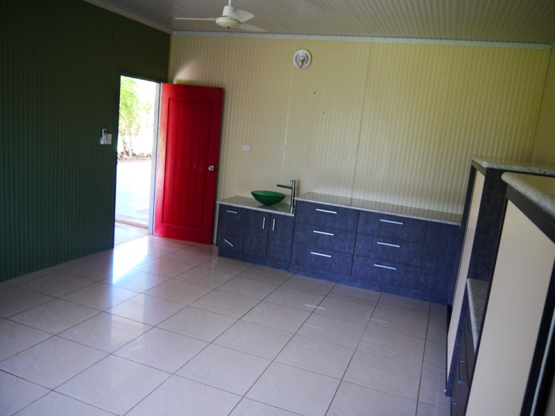 46 Hall Road, Katherine NT 0850