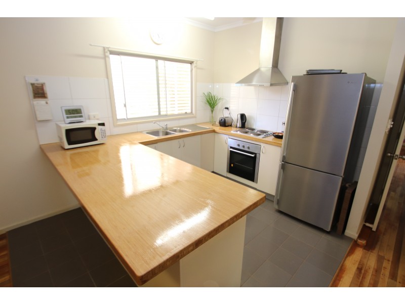 33 Clarke Crescent, Katherine NT 0850