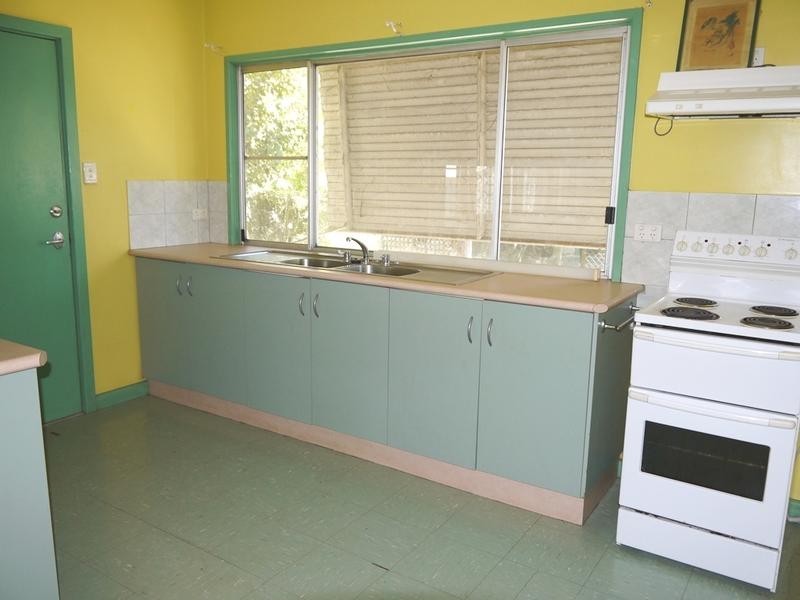 8 Dowling Street, Katherine NT 0850