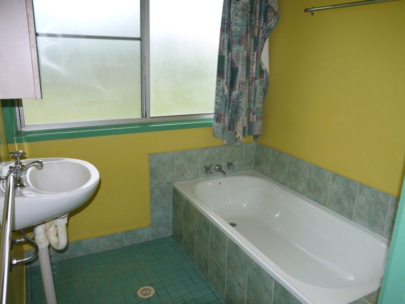 8 Dowling Street, Katherine NT 0850