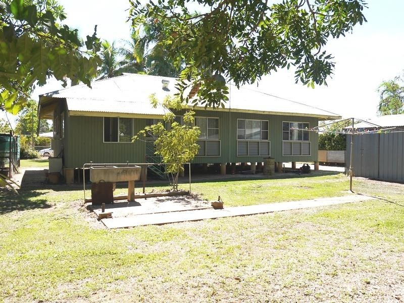 8 Dowling Street, Katherine NT 0850