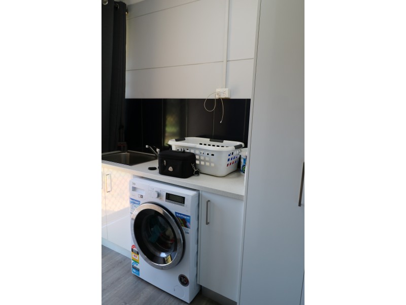 27 Bernhard St, Katherine NT 0850