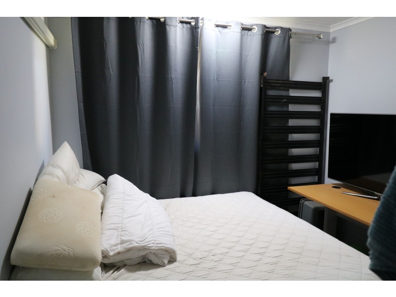 27 Bernhard St, Katherine NT 0850