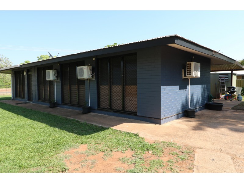 27 Bernhard St, Katherine NT 0850