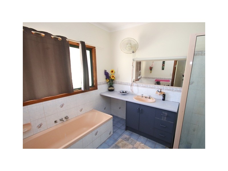 94 Tokmakoff Road, Katherine NT 0850