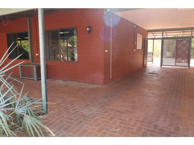31 Casuarina Street, Katherine NT 0850