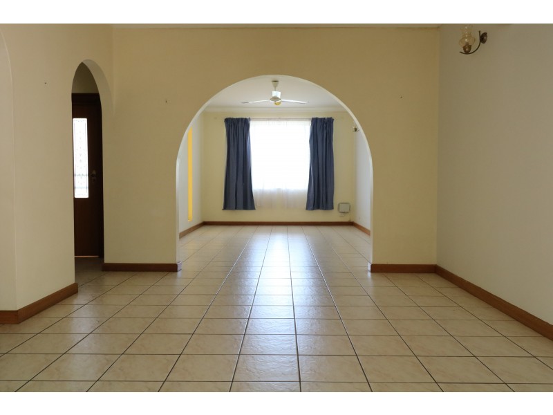 27 Clarke Crescent, Katherine NT 0850