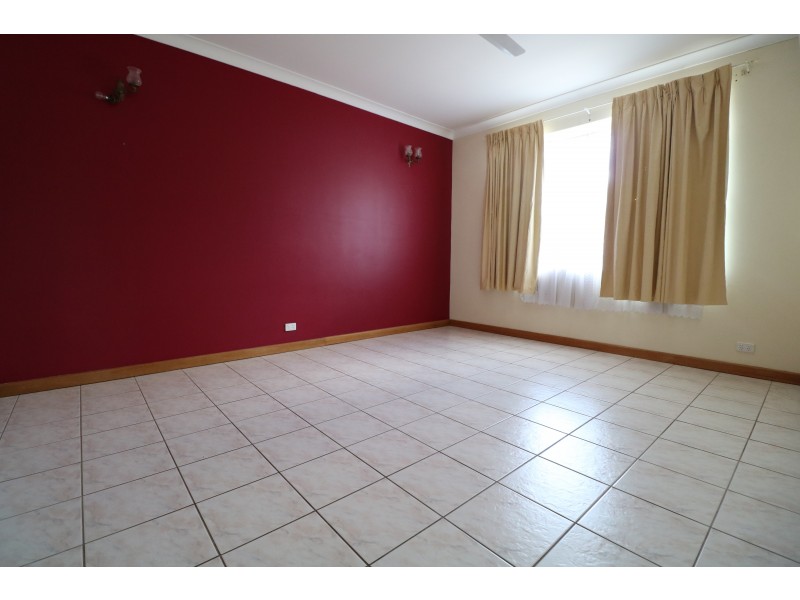 27 Clarke Crescent, Katherine NT 0850