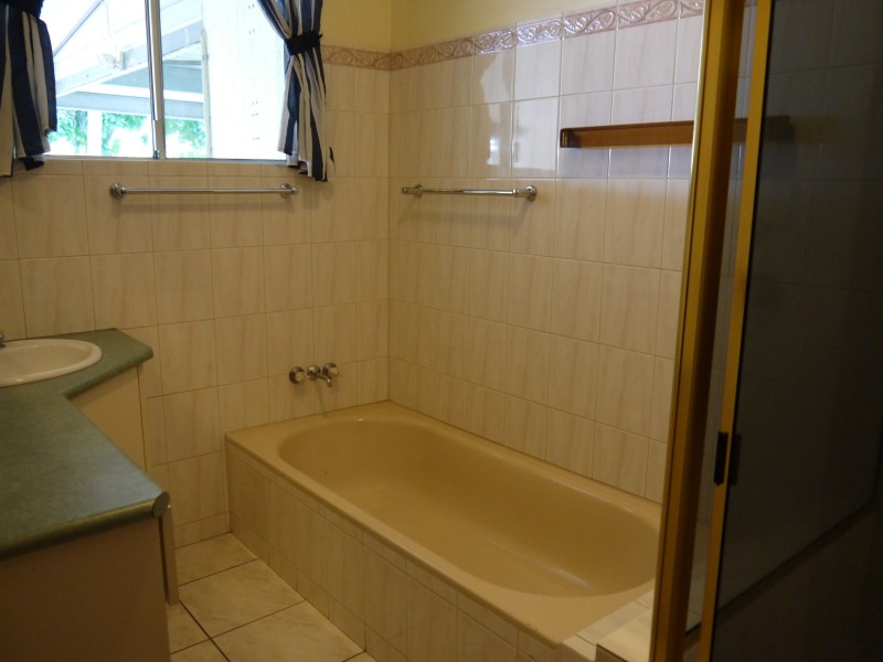 27 Clarke Crescent, Katherine NT 0850