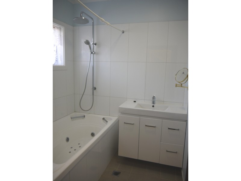 104 Riverbank Drive, Katherine NT 0850