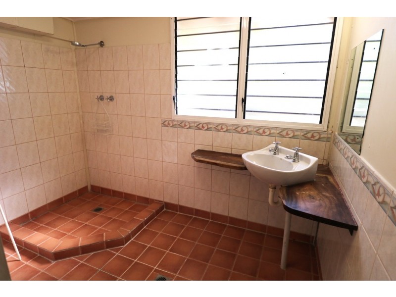 5 Dove Street, Katherine NT 0850