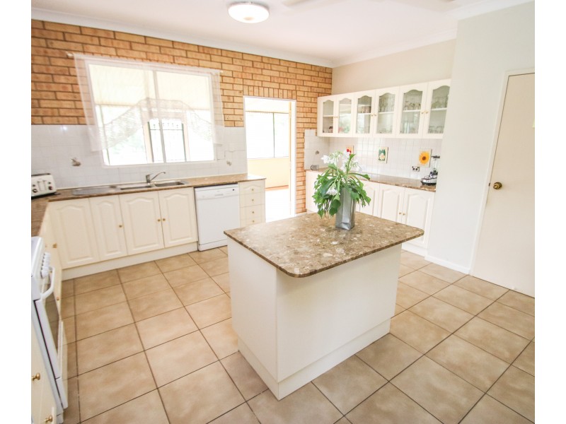 132  Shadforth Road, Katherine NT 0850